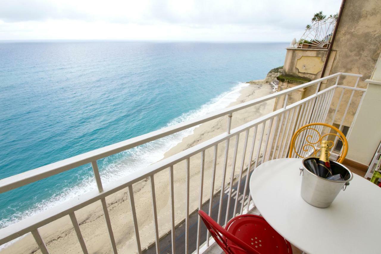 Isola Bella Sea-View Apartment Tropea Kültér fotó
